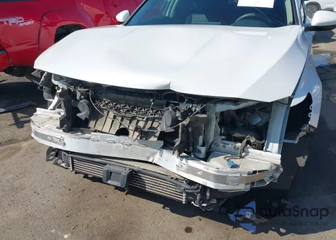 2019 Honda Accord Lx z USA, uszkodzony, nr VIN 1HGCV1F10KA030392